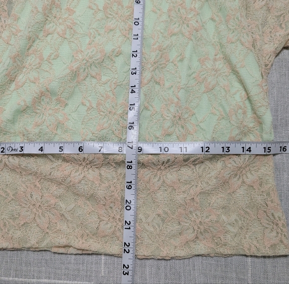 Iz Byer Women's Blouse - Picture 9 of 9